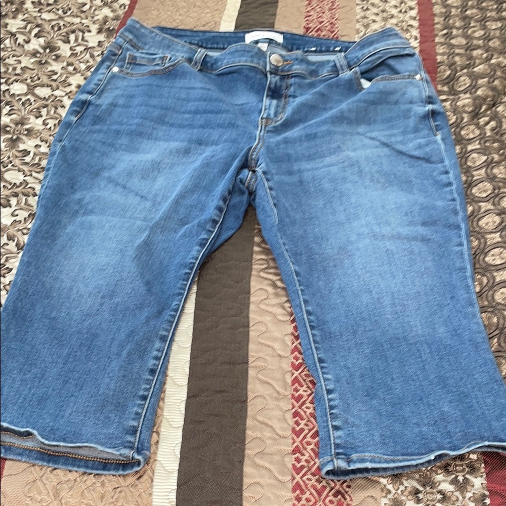 Ladies capris